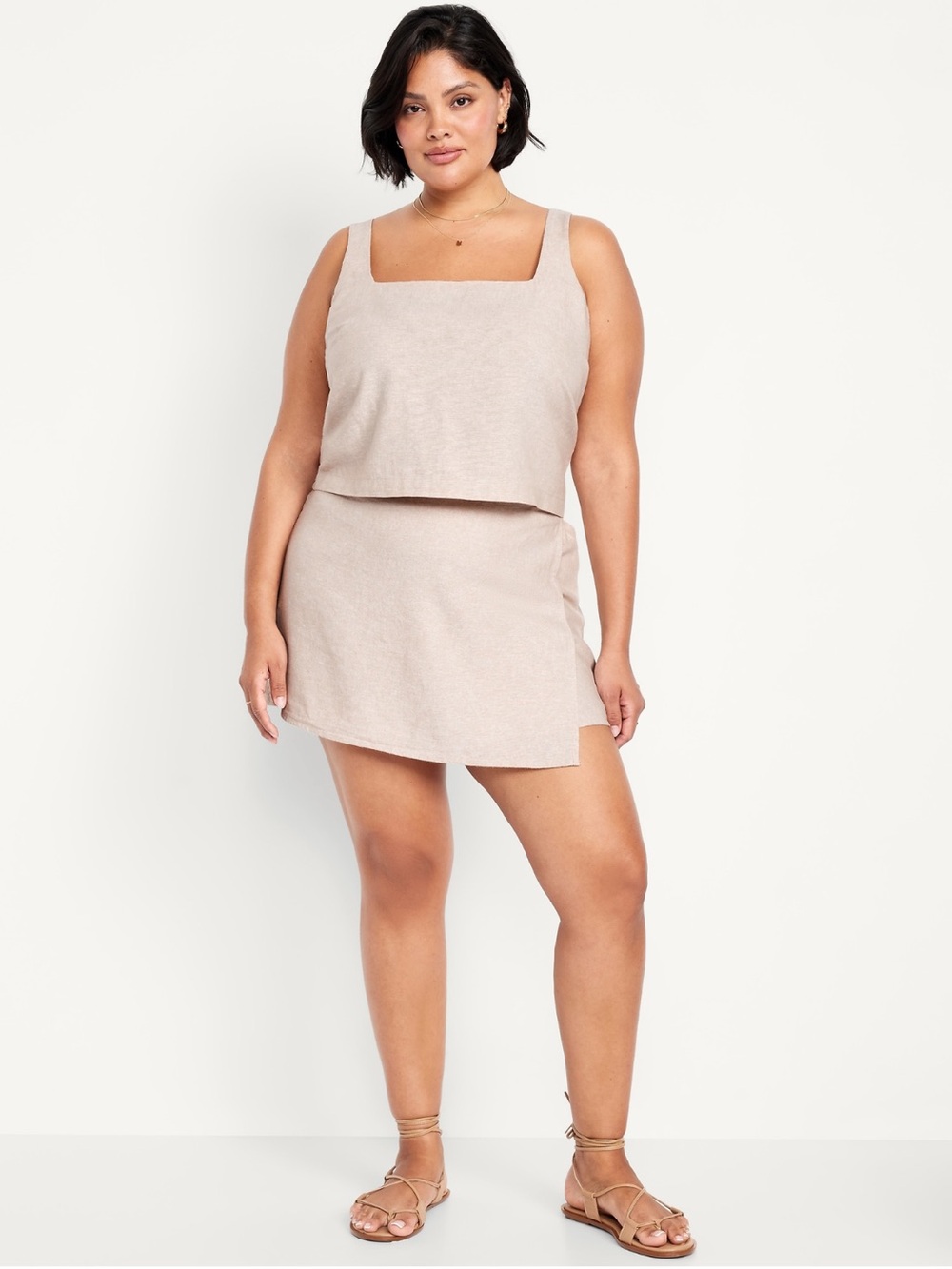 Old Navy Neutral High-Waisted
Faux-Wrap Linen-Blend
Mini Skort